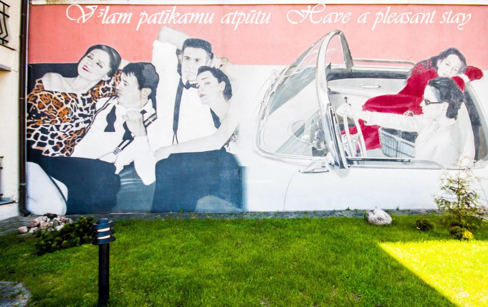 Hotel Kert Free Parking Рига Екстер'єр фото